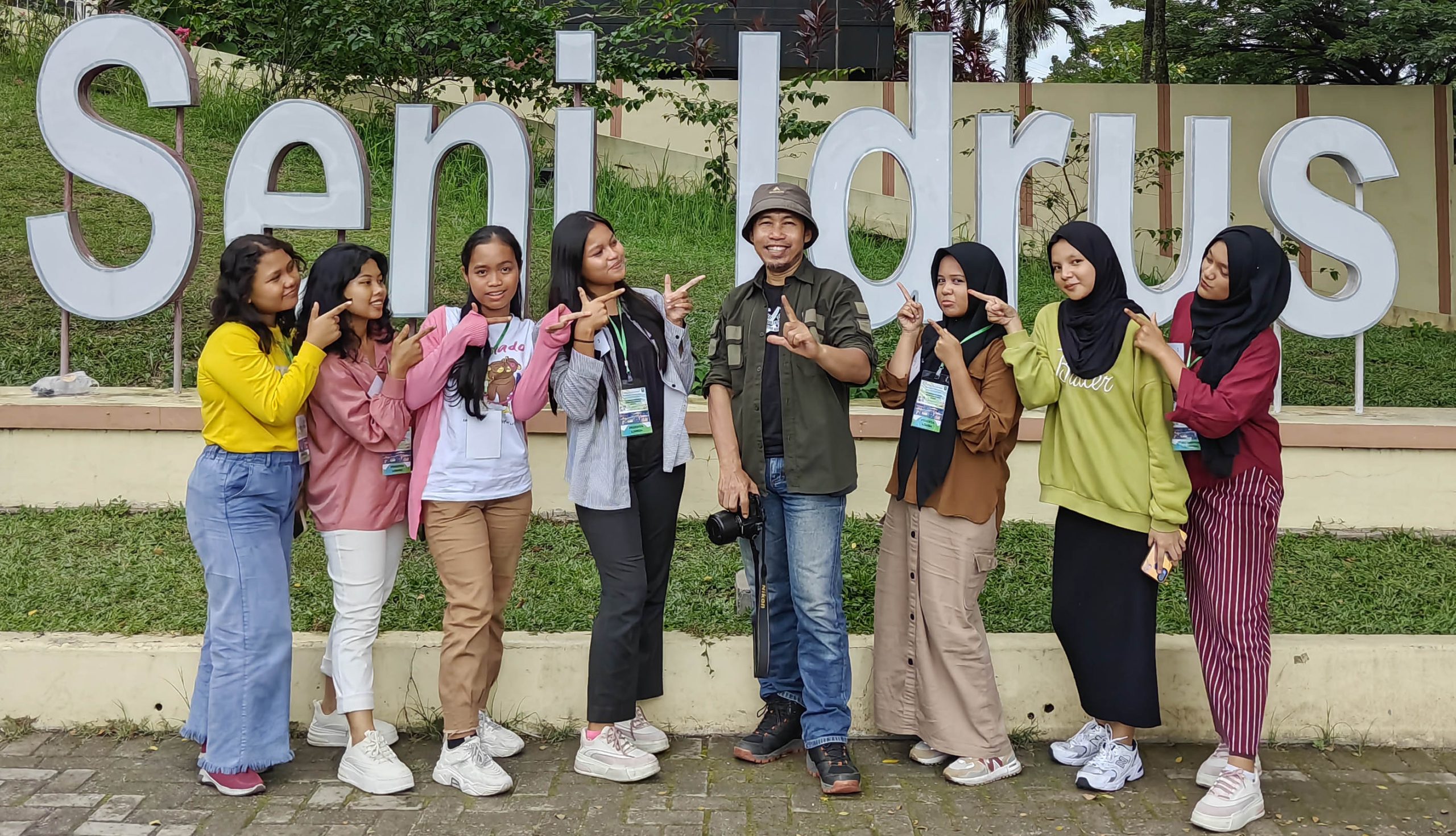 Menjadi Suara Sekolah: Serunya Dunia Jurnalistik di SMA Negeri 17 Pekanbaru